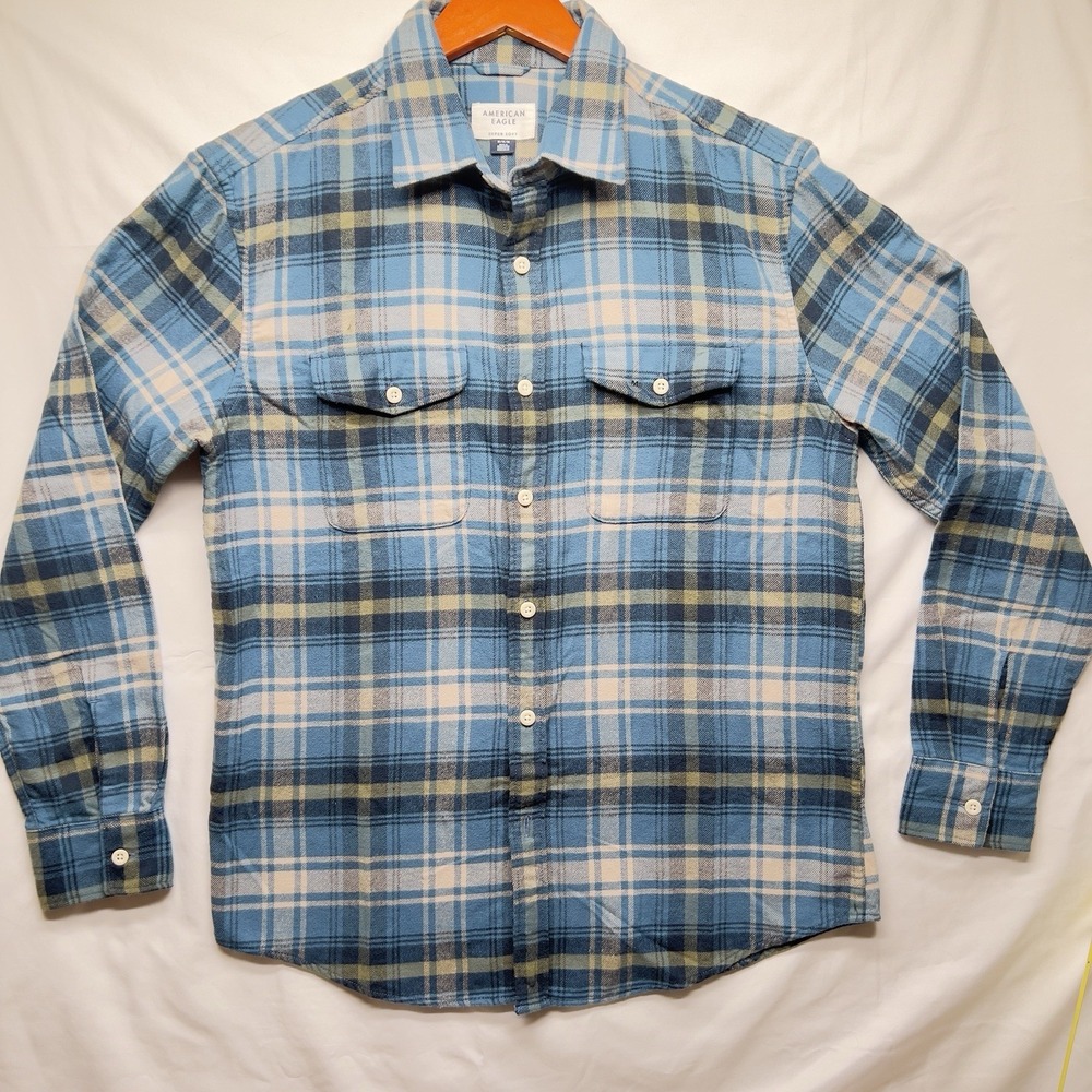 American Eagle Long‎ Sleeve Soft Plaid Flannel Button Up Shirt. Men's Sz. Medium